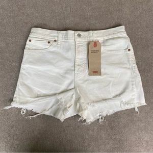 Levi’s Strauss Women’s White Distressed Cutoff  Shorts Size 10 W30 High Rise